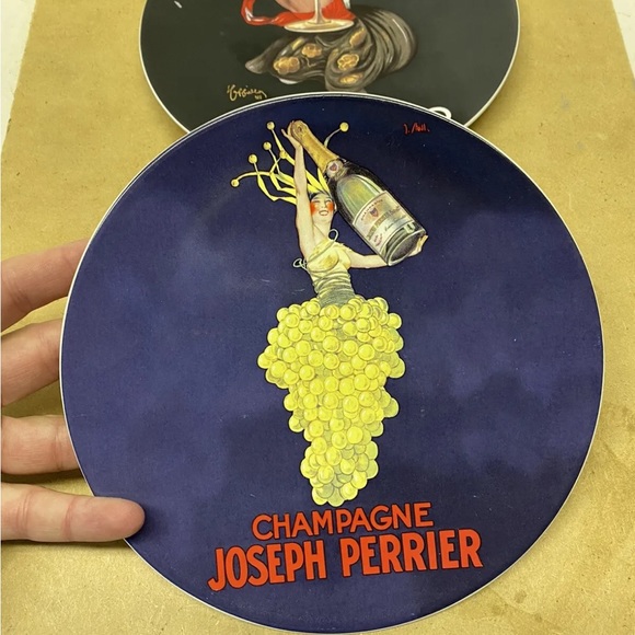 pottery barn bubbly plates Lot Of 2 - Picture 7 of 7